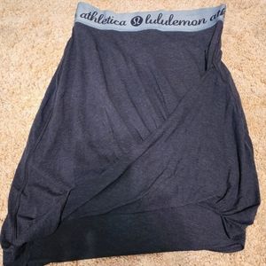 Lululemon skirt size 10